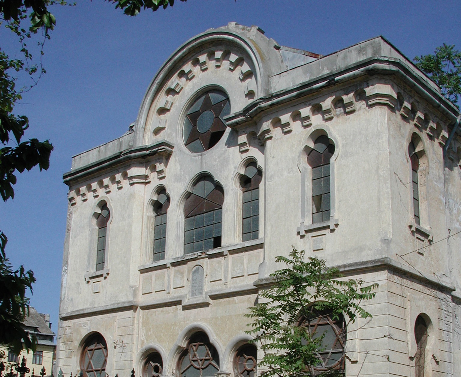 Ruins-of-the-Jewish-Synagogue